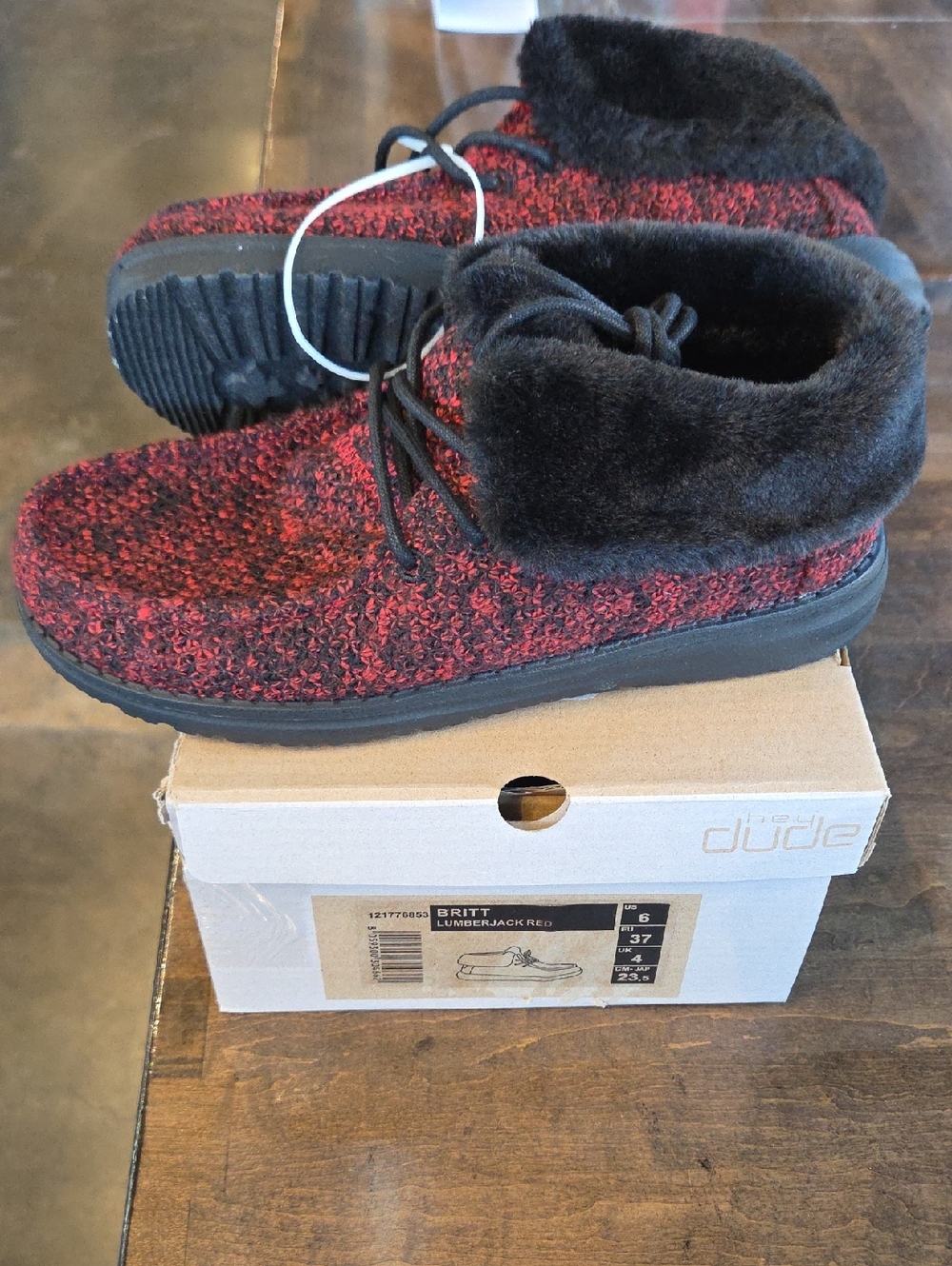 Hey Dude Size 6 Women's Red Knit Slip-On Shoes with Black Faux-Fur Collar